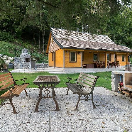 Bohinj Cottage Pr' Maricki - House In Nature With Hot Tub & Sauna מראה חיצוני תמונה